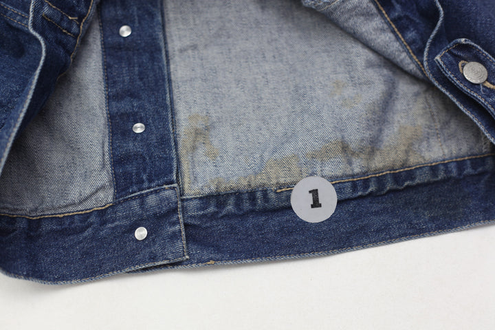 Vintage Warner Brothers Studio Store Tweety Patch Denim Jacket | Migration_Jacket UAENAT20 - Detail View | Fashion Rerun