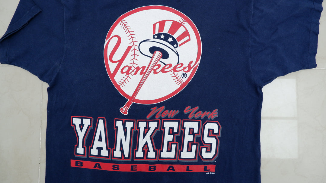 Vintage Salem Sportswear 1995 MLB New York Yankees Single Stitch T-Shirt Made In USA