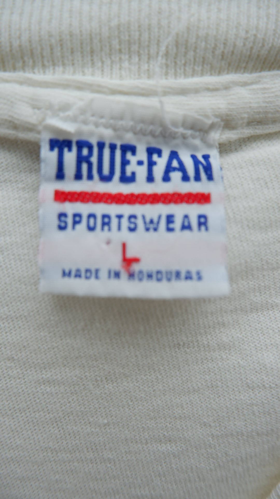 Vintage True Fan Sportswear Cleveland Cavaliers Single Stitch T-Shirt