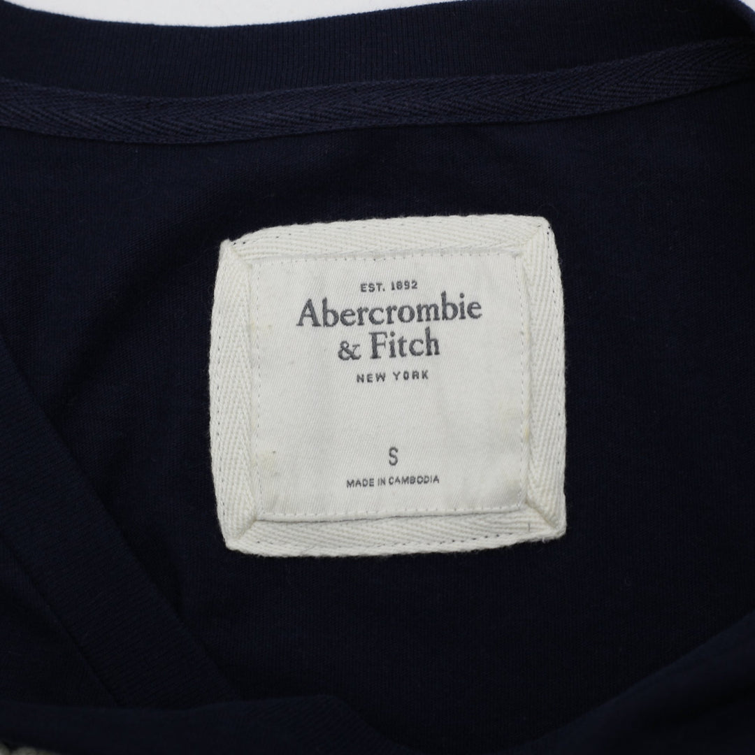 Y2K Ladies Abercrombie Spellout Moose Crest Fitted Tee Size S