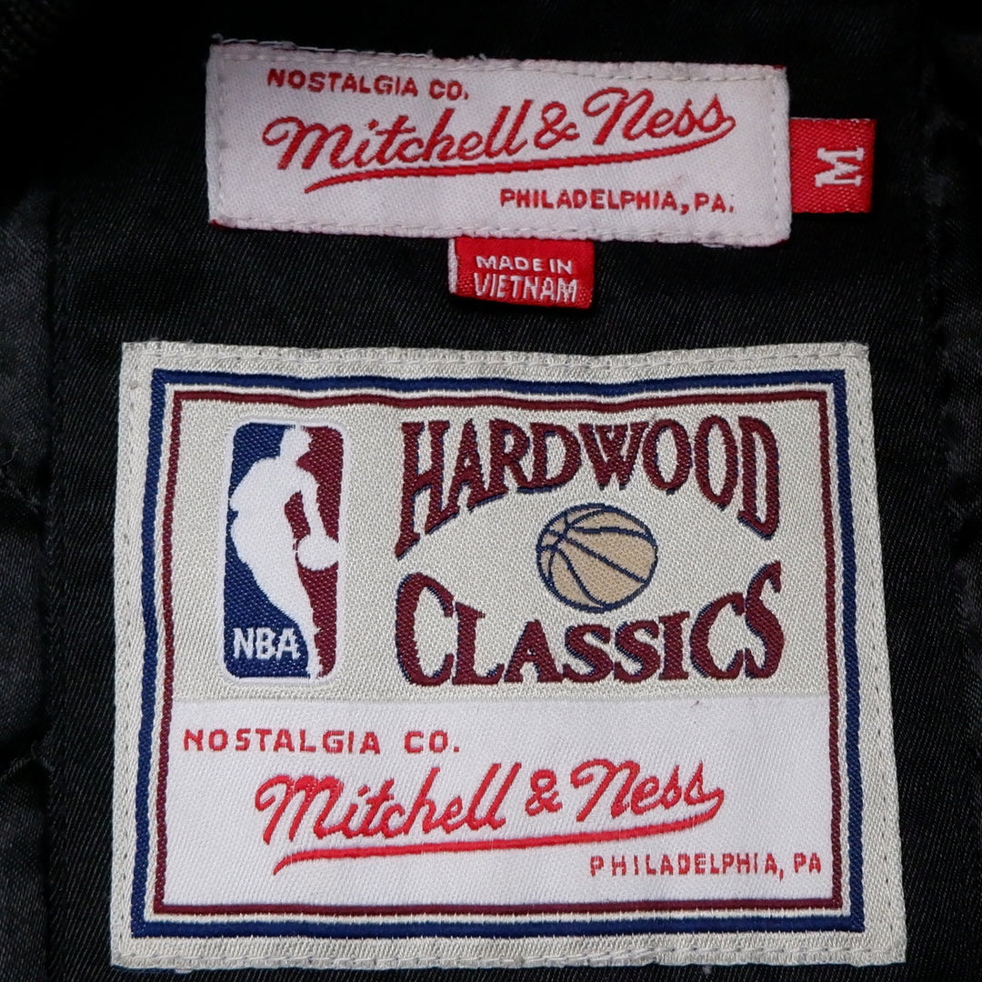 Mens Mitchell Ness Hardwood Classics Chicago Bulls Varsity Jacket