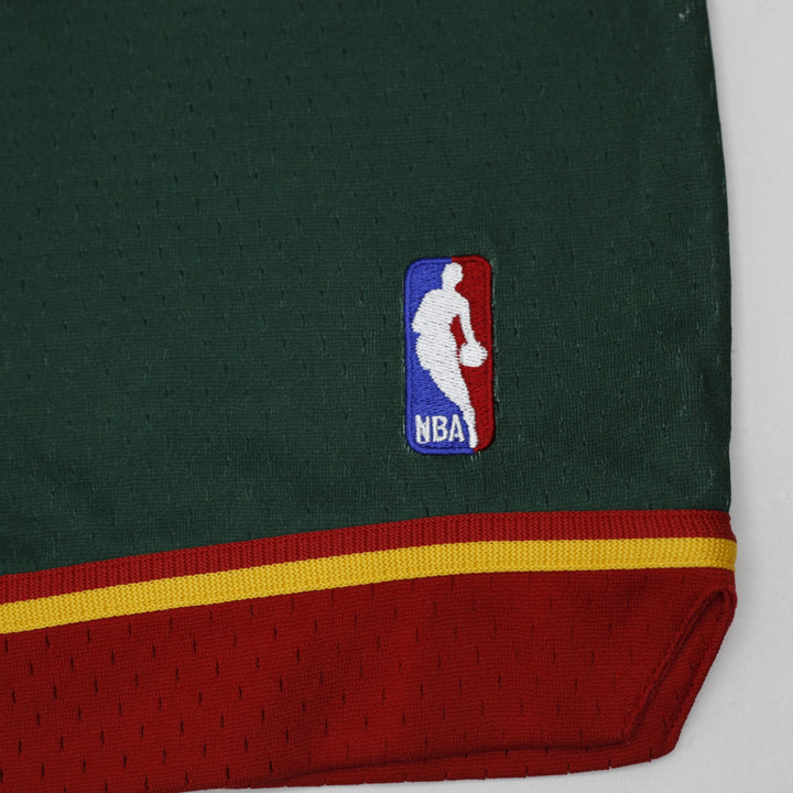 Mens Mitchell & Ness Hardwood Classics Swingman Mesh Basketball Shorts Size S