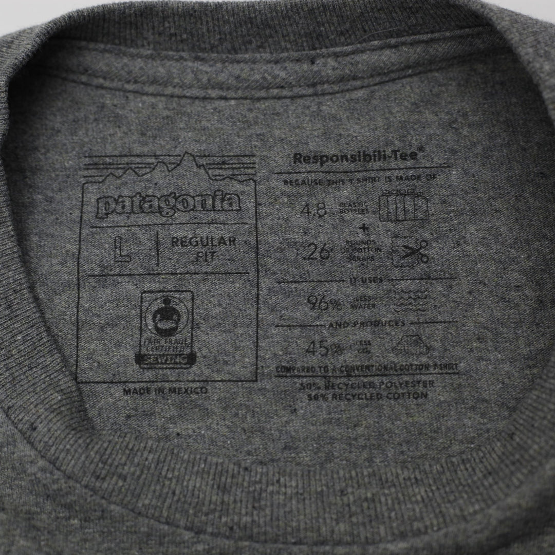 Mens Patagonia P-6 Logo Responsibili-Tee Gravel Heather Grey T-Shirt Size L