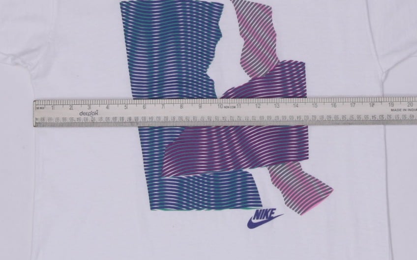 Vintage Nike T-Shirt White Graphic Print Crew Neck Single Stitch Made In USA S | Migration_T-Shirts - Detail | Fashion Rerun