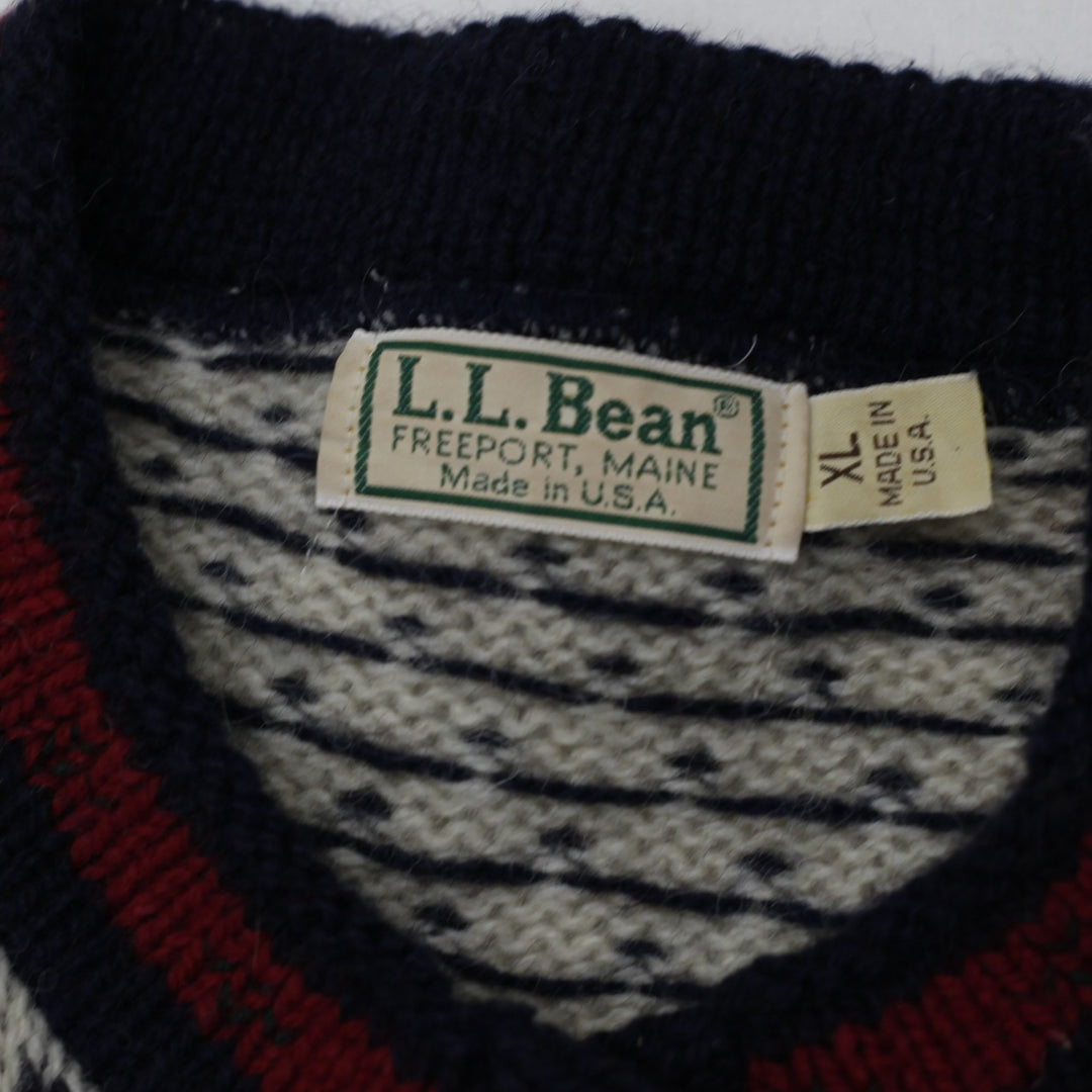 Vintage L. L. Bean U.S.A. Wool Fair Isle Snowflake Sweater Embellished Button XL