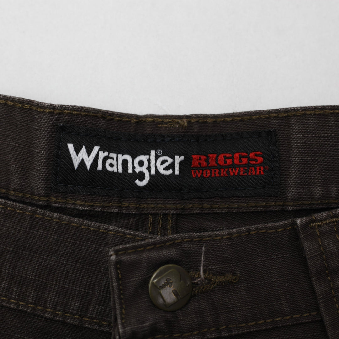 Mens Wrangler Riggs Workwear Cargo Pants Size 36x32 | Migration_Pants WW Collection - Back View | Fashion Rerun