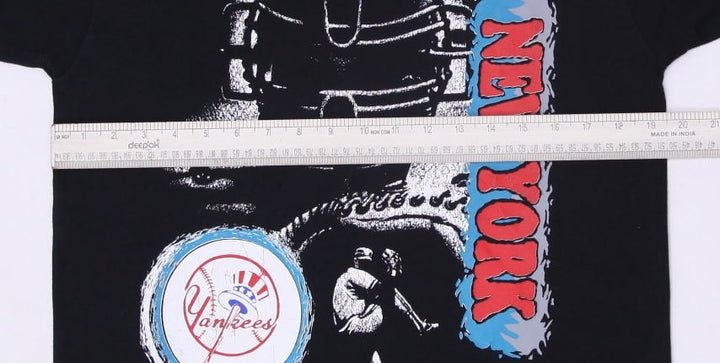 Vintage Fruit of the Loom T-Shirt Black New York Yankees Graphic Single Stitch L | Migration_T-Shirts - Alter | Fashion Rerun