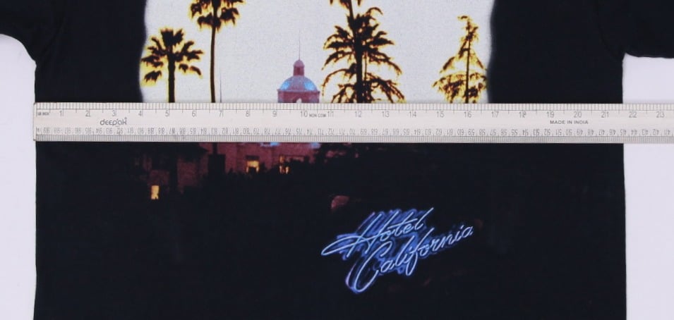 Vintage Eagles "Hotel California" Tour 2002 Black Graphic T-Shirt Large | Migration_T-Shirts - View 6 | Fashion Rerun