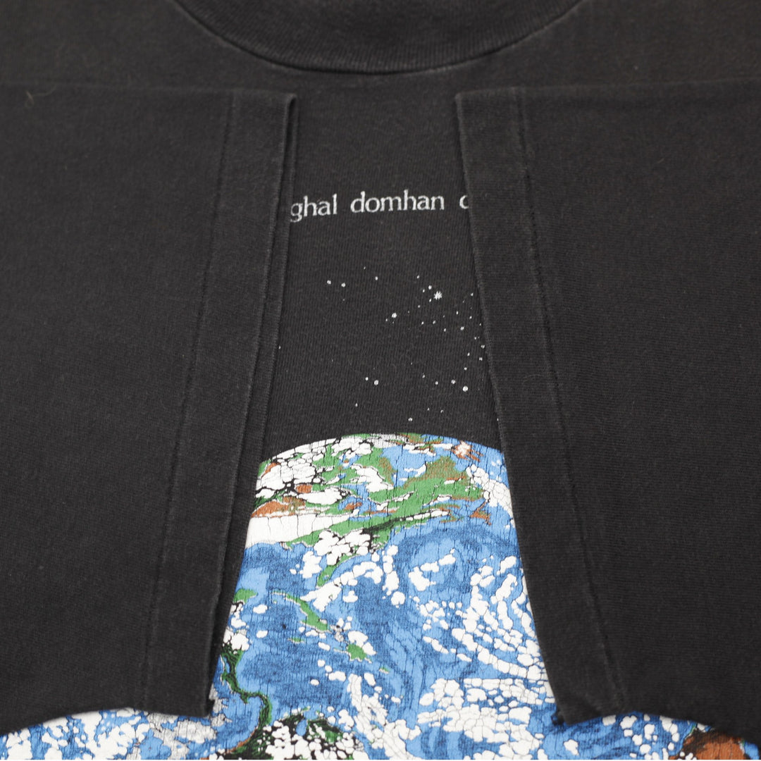 Vintage 1992 Hanes Earth All Languages Graphic T-Shirt Made in USA Size L