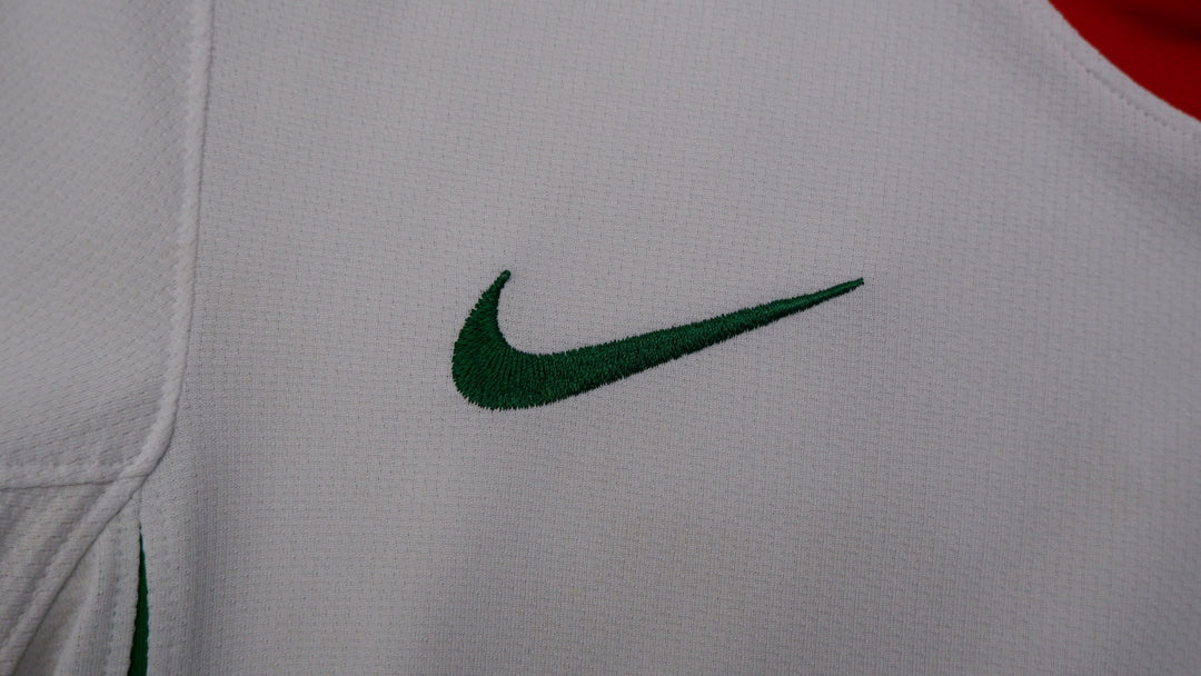 Mens Nike Portugal 2008-2010 Away Shirt