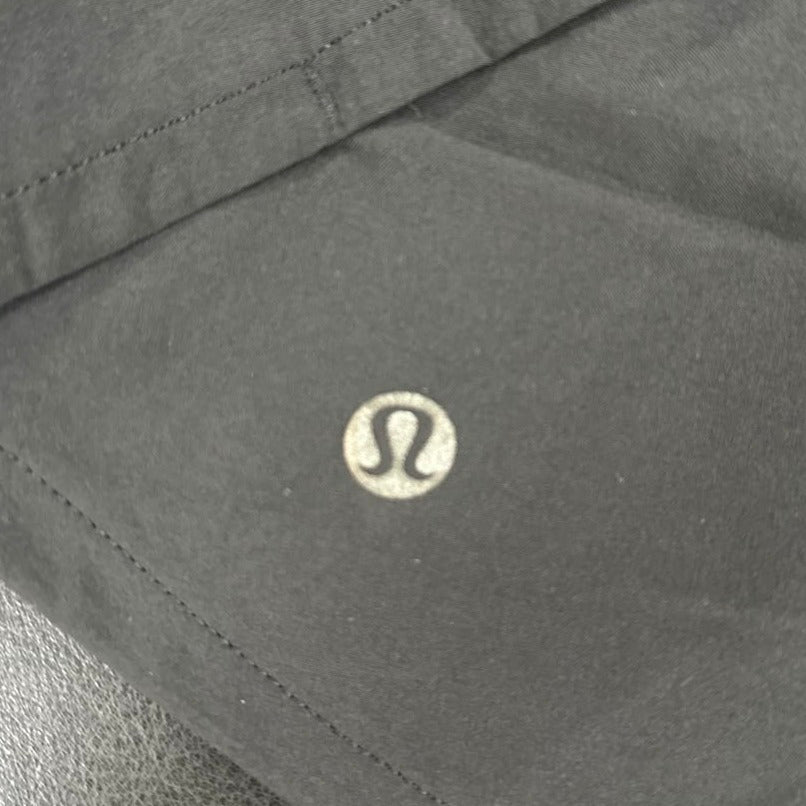 Ladies Lululemon Low-Rise Technical Running Shorts with Inner Liner Size 2