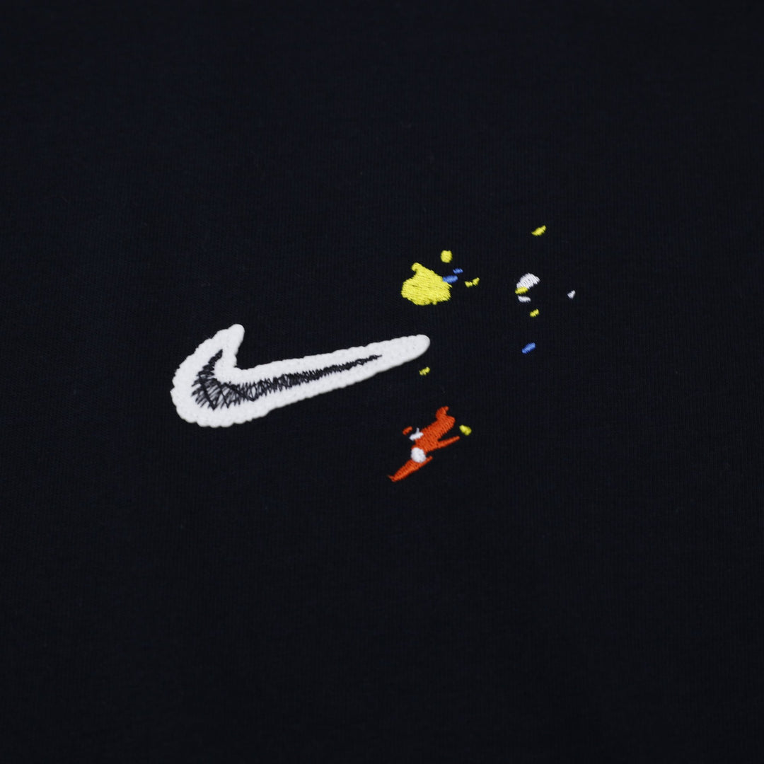 Mens Nike Sportswear Splatter Paint Embroidered Swoosh Size S