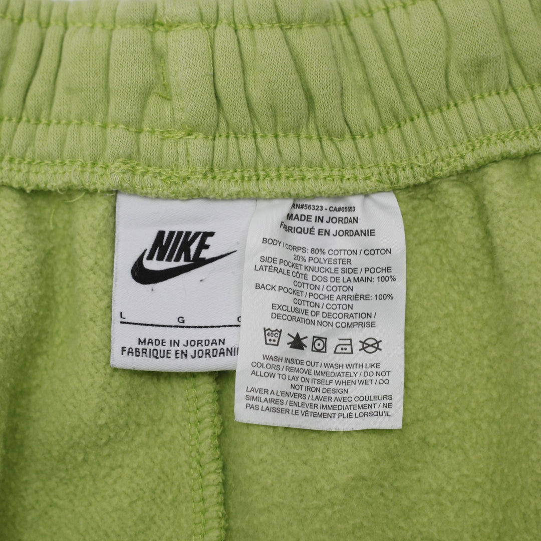 Nike Swoosh Casual Activewear Shorts Size L