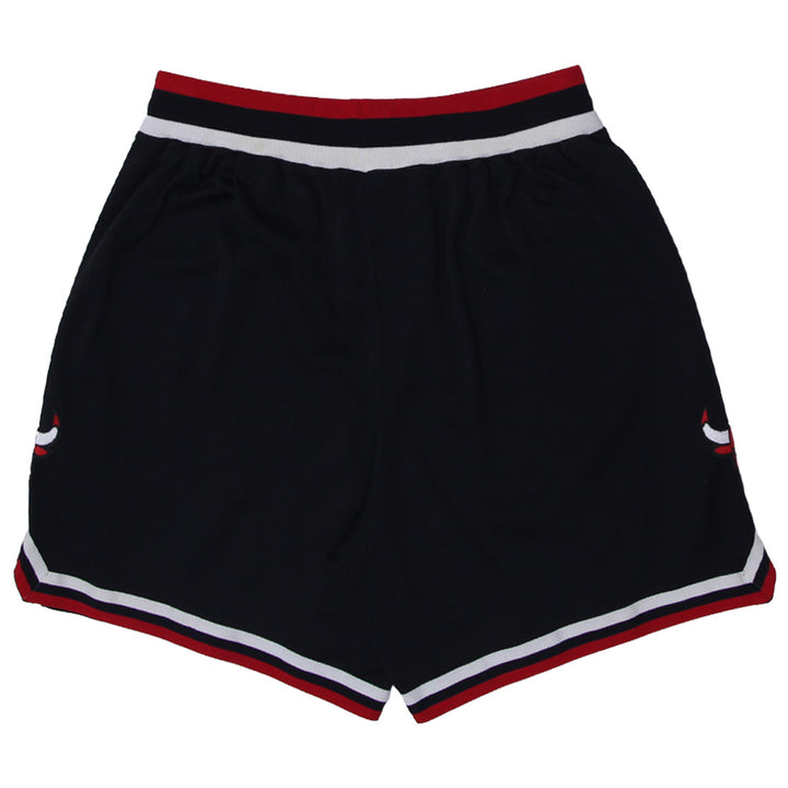 Vintage Embroidered Nike Logo Chicago Bulls Patch Sports Shorts - Fashion Rerun Vintage Migration_Shorts