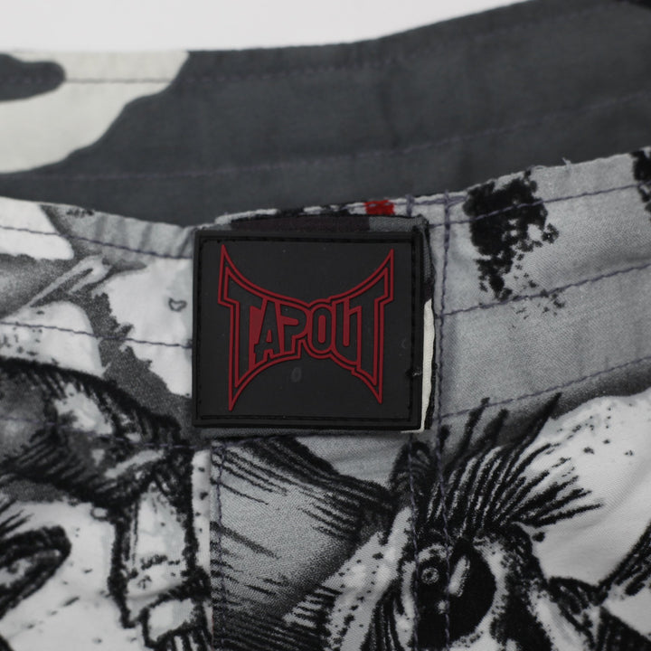 Tapout Camo Skull Print Graphic Shorts Size 30 | Migration_Shorts - Detail View | Fashion Rerun