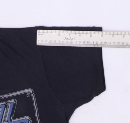 Vintage Ladies 1980 Cars "The Cars On The Road" Concert T-Shirt Black M | Migration_T-Shirts - View 7 | Fashion Rerun