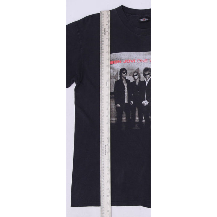 Vintage 2001 Bon Jovi One Wild Night World Tour Black T-Shirt Single Stitch L | Migration_T-Shirts - View 6 | Fashion Rerun