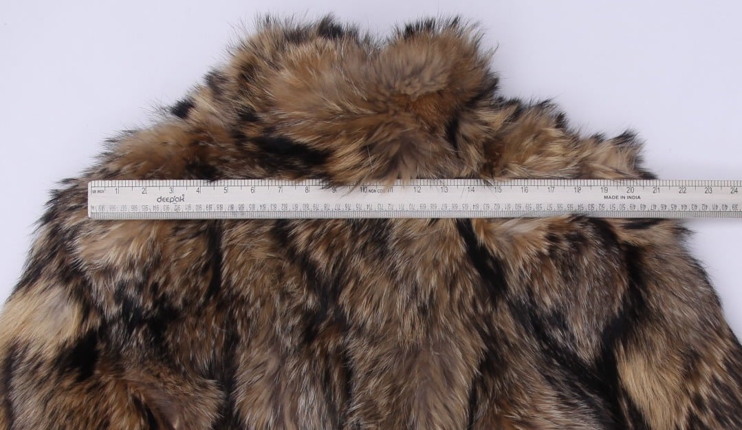 Mid-Century Vintage Heirloom Genuine Raccoon Fur Coat | Migration_Fur Antiques - View 11 | Fashion Rerun