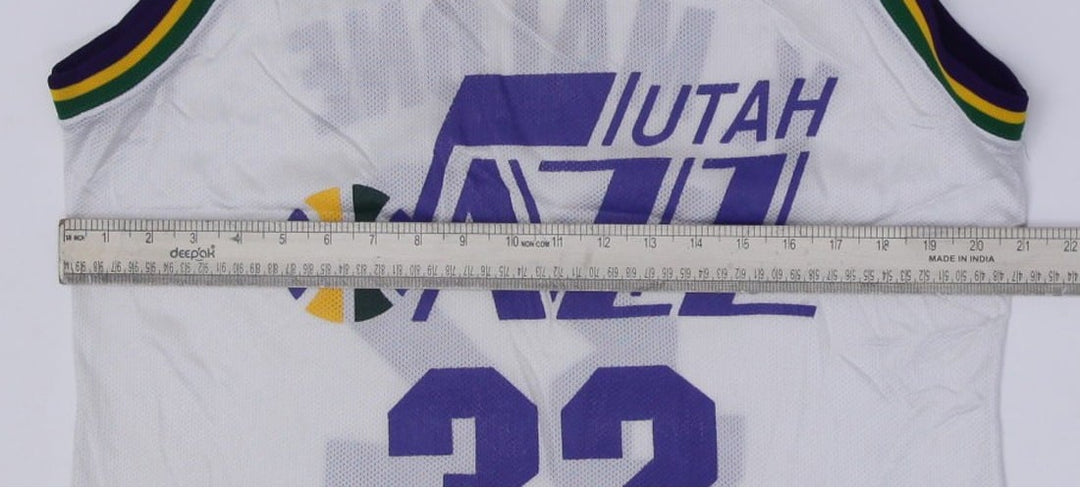 Vintage Champion NBA Utah Jazz #32 K. Malone Basketball Jersey