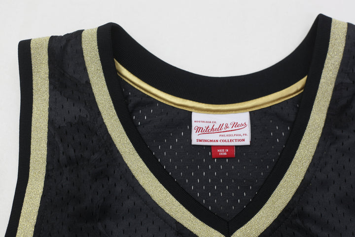 Mens Mitchell & Ness Allen Iverson Philadelphia 76ers Black Hardwood Classics Toile Swingman Jersey