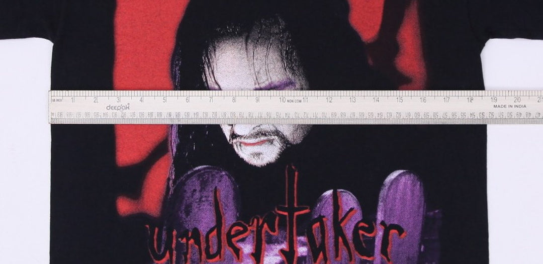 Vintage Mens WWF Undertaker T-Shirt Black Graphic Wrestling Tee