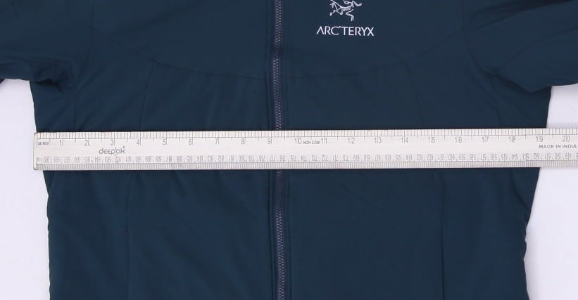 Ladies Arc'teryx Atom LT Jacket Navy Insulated Full Zip Hooded M | Migration_Jackets - View 6 | Fashion Rerun