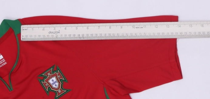 Vintage Youth Boys Nike Portugal 2008-09 Soccer Red Jersey | Migration_Jerseys - View 8 | Fashion Rerun