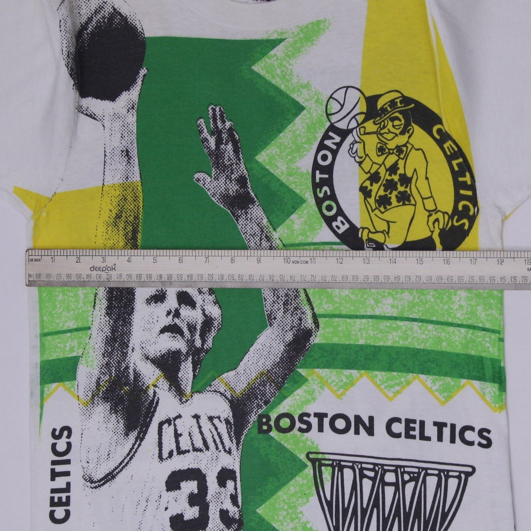 Vintage 1990s Fruit of the Loom Boston Celtics Larry Bird AOP T-Shirt USA Made M