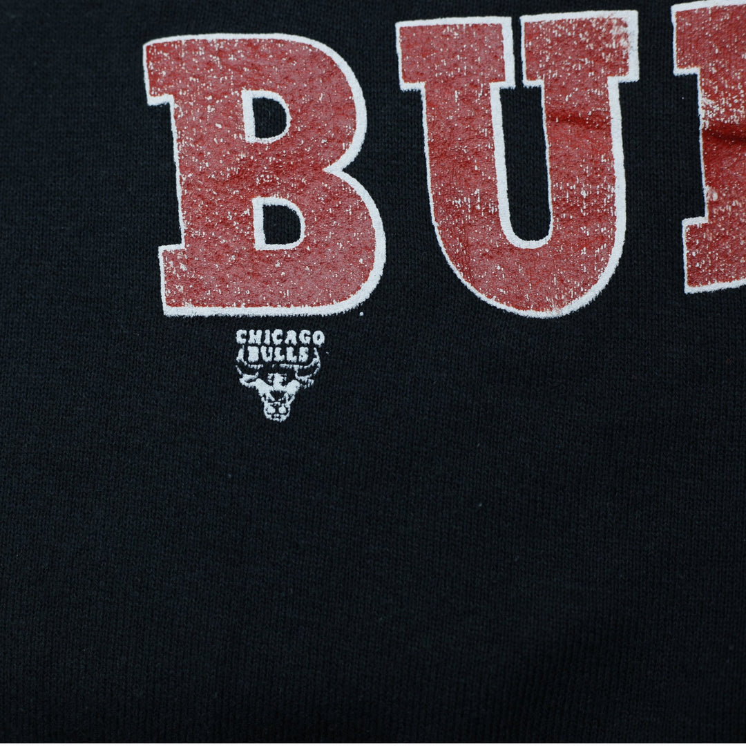 Vintage Mens Fruit of the Loom 90s Chicago Bulls Graphic Crewneck Sweatshirt