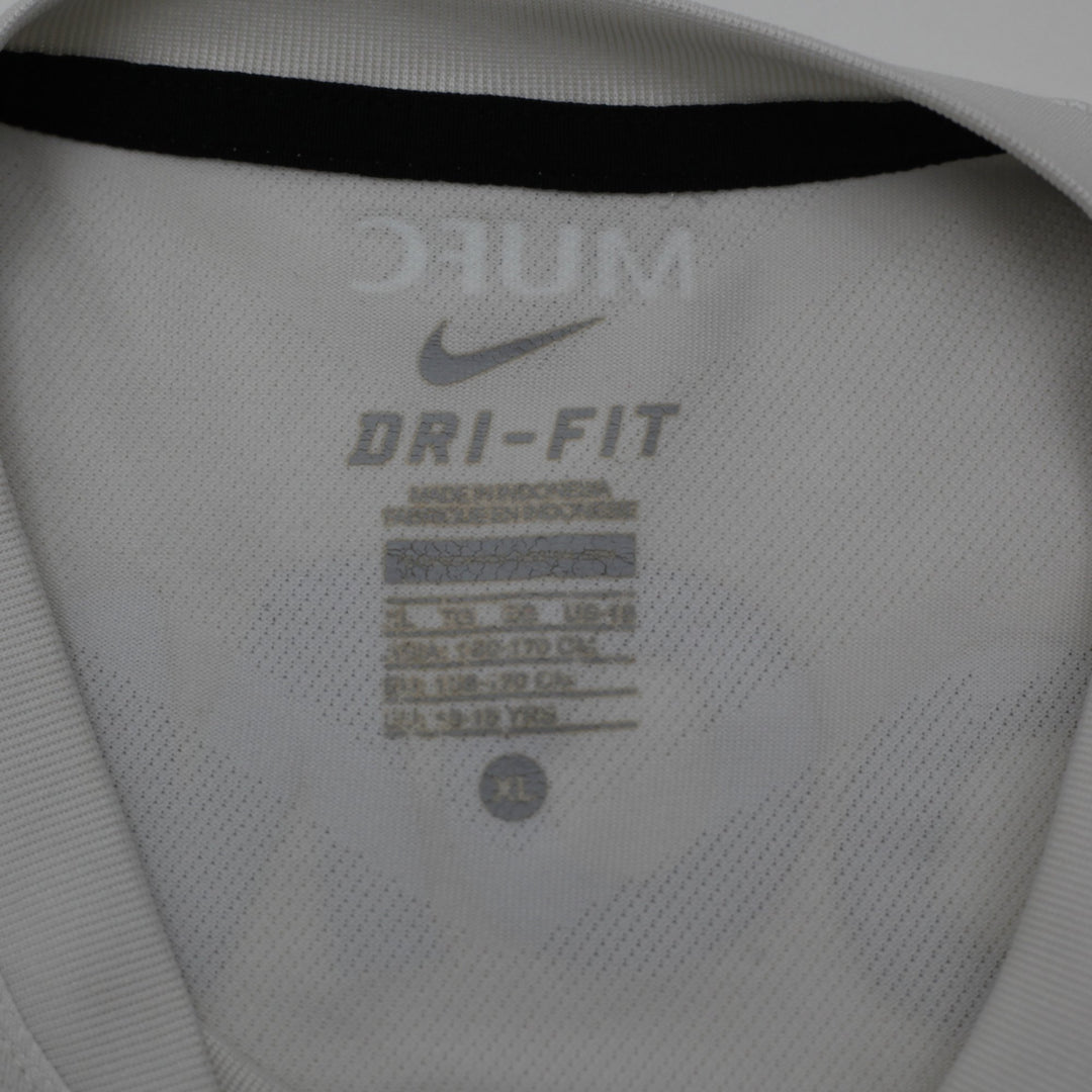 2010–2011 Nike Manchester United Away Soccer Jersey Size XL | Migration_Jerseys - Back View | Fashion Rerun