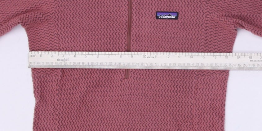 Ladies Patagonia R1 Air Zip-Neck Technical Fleece Quarter Zip Sweater Size M | Migration_Knitwear & Sweaters | Fashion Rerun