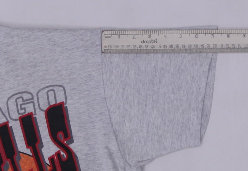 Vintage 1992 Chicago Bulls "Back 2 Back" NBA World Champions T-Shirt | Migration_T-Shirts - View 11 | Fashion Rerun