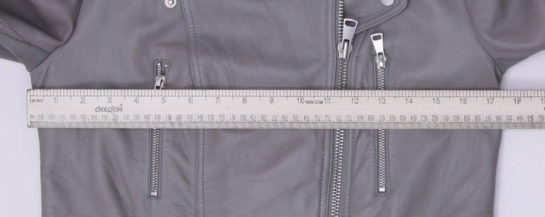 Y2K Ladies Gray Leather Zipper Motorcycle Biker Jacket Size 6 | Migration_Jackets - Back View | Fashion Rerun
