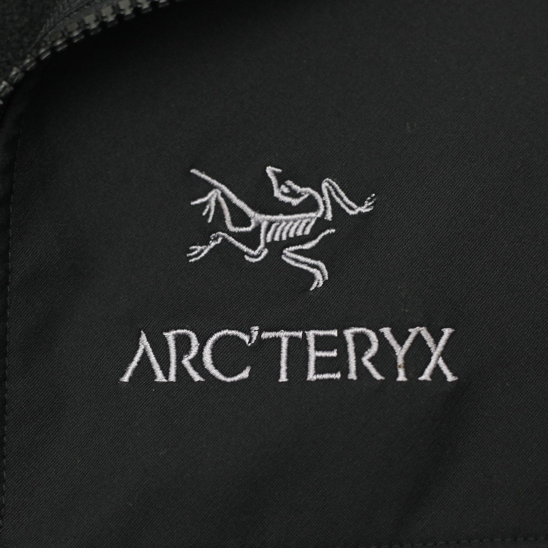 Mens Arcteryx Vest Black Full Zip Breathable Outdoor Gear L | Migration_Vest - Detail View | Fashion Rerun