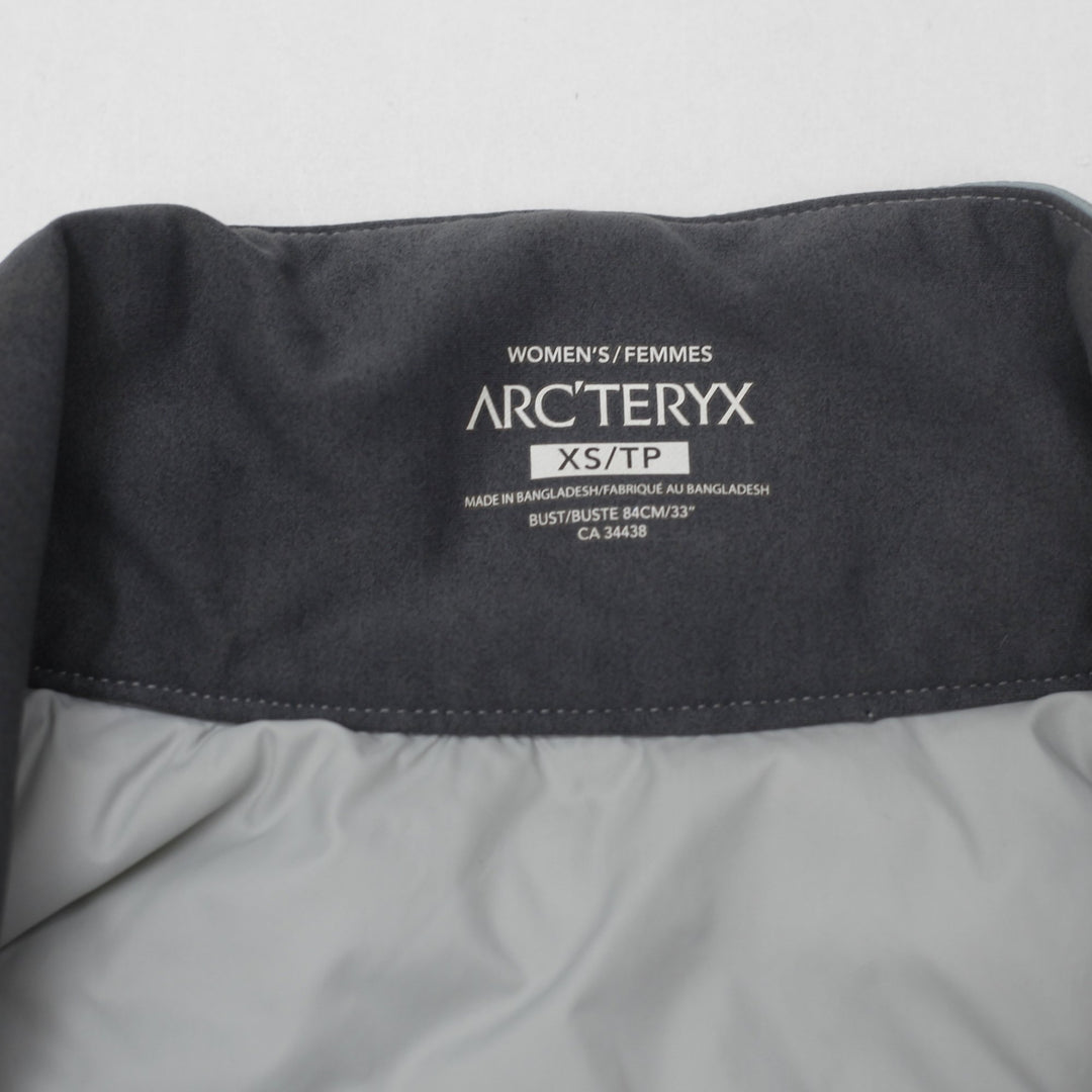 Ladies Arc'teryx Gray Light Blue Insulated Zipper Lightweight Jacket XS | Migration_Jackets - Back View | Fashion Rerun