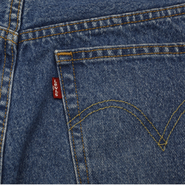 Ladies Levis 501 Water<Less Mid-Thigh High-Rise Denim Shorts Size W32