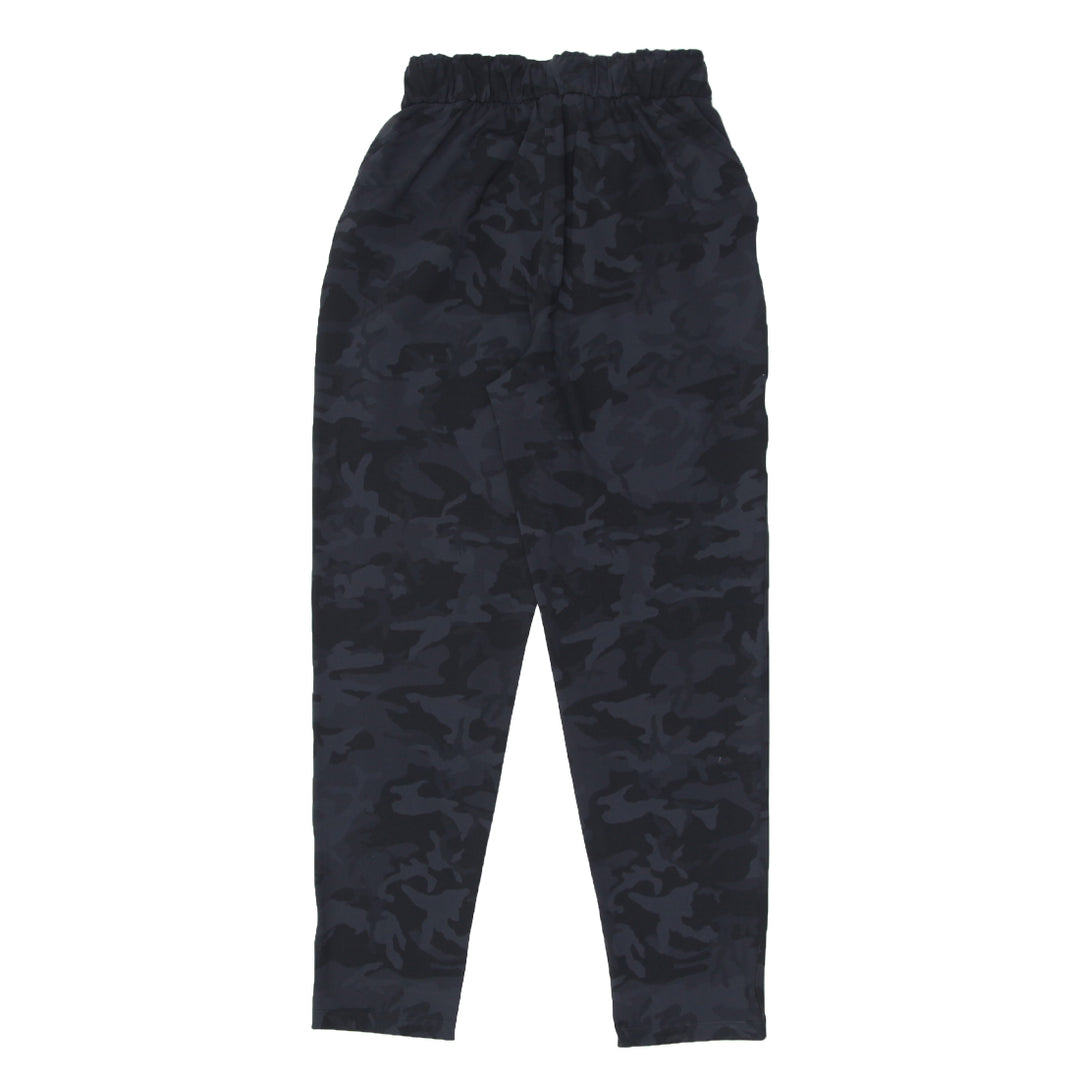 Ladies Lululemon Camouflaged Pants