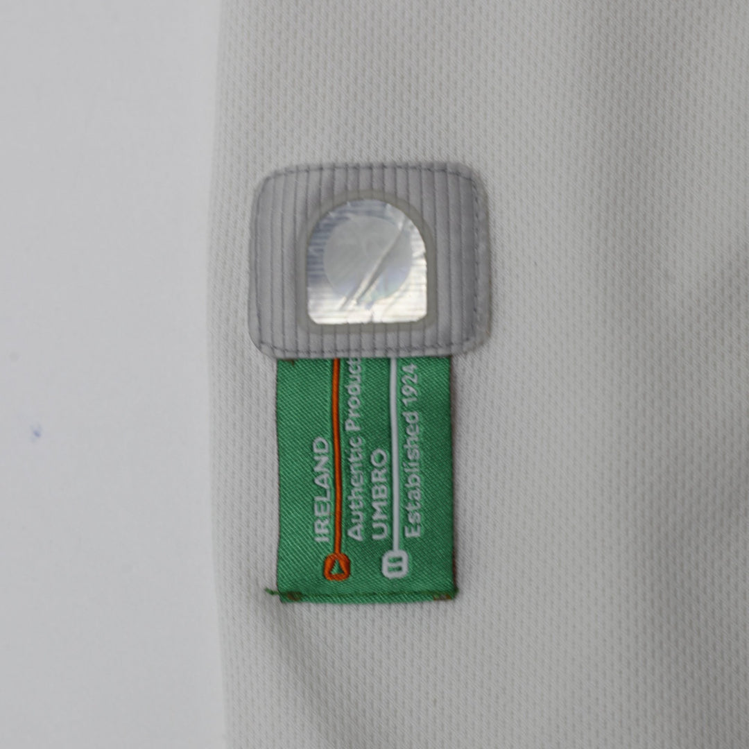 Vintage Mens Umbro Republic of Ireland 2002-04 Away Football Jersey White Eircom