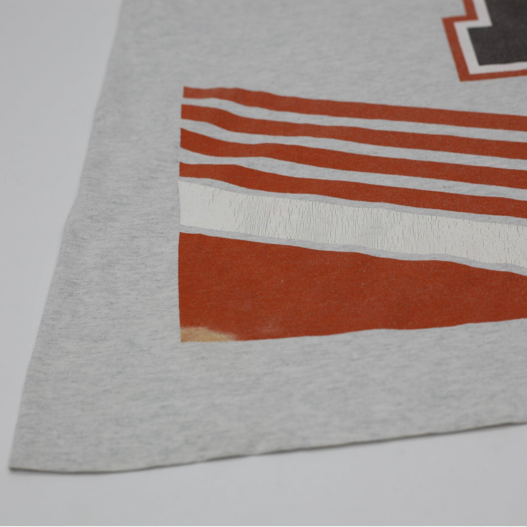 Vintage Mens Salem T-Shirt Gray Cleveland Browns NFL Graphic S.Stitch Size L