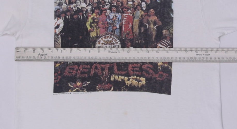 Vintage 1990 Beatles Sgt. Pepper's Lonely Hearts Club T-Shirt L | Migration_T-Shirts - View 7 | Fashion Rerun