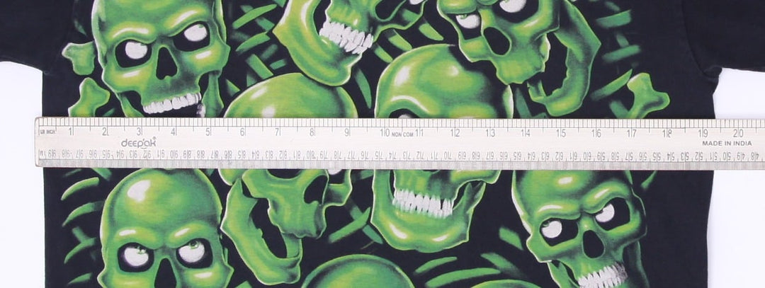 Vintage 2001 Liquid Blue "Skull Pile" Graphic T-Shirt Size M | Migration_T-Shirts - View 6 | Fashion Rerun