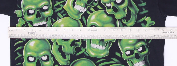 Vintage 2001 Liquid Blue "Skull Pile" Graphic T-Shirt Size M | Migration_T-Shirts - View 6 | Fashion Rerun